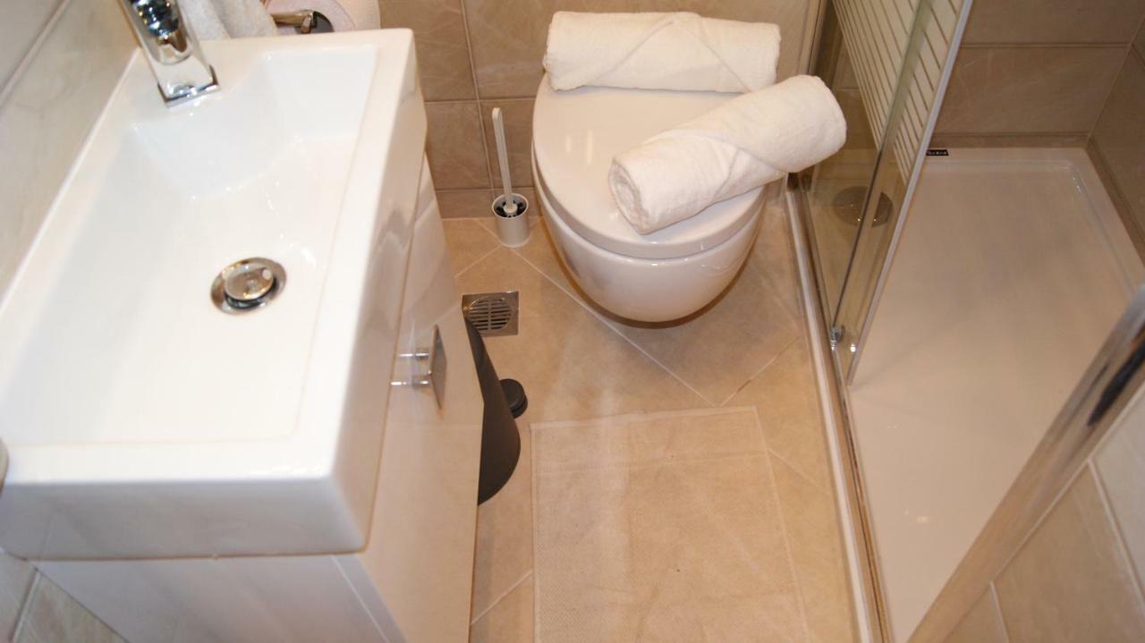 Brand New Luxury Apartment Thessalonique Extérieur photo